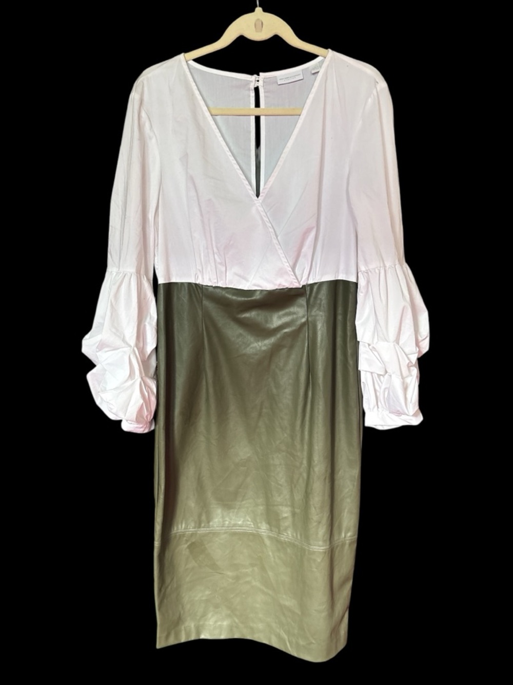Two-Tone V-Neck Puff Sleeve Dress in White and Olive Leather Large